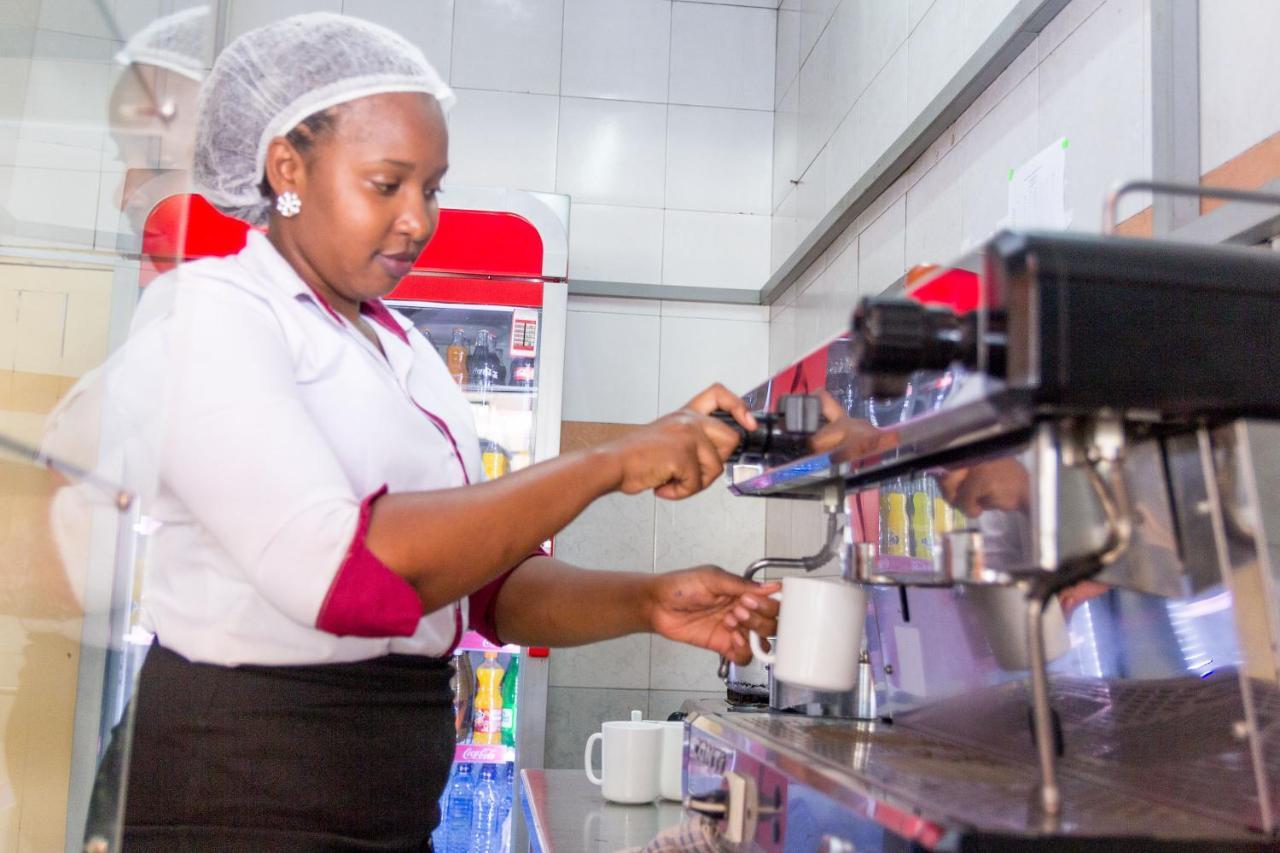 Mooreland Hotel Nairobi Ngoại thất bức ảnh