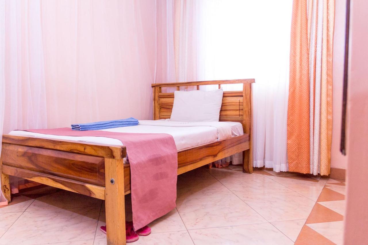 Mooreland Hotel Nairobi Ngoại thất bức ảnh