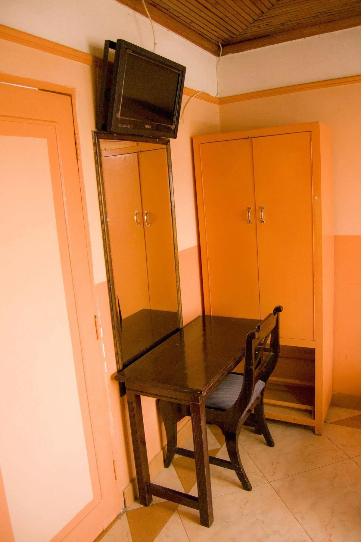 Mooreland Hotel Nairobi Ngoại thất bức ảnh